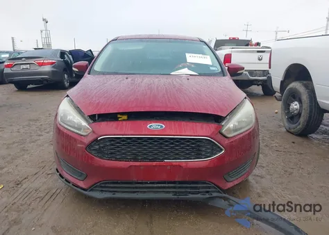 2017 Ford Focus Se z USA, uszkodzony, nr VIN 1FADP3K25HL318936